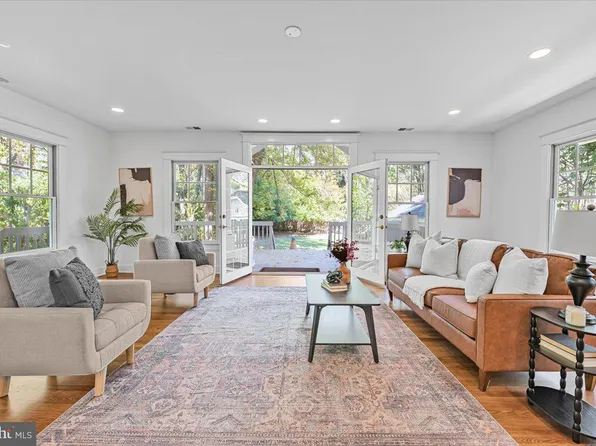 4937 Brandywine St NW, Washington, DC 20016