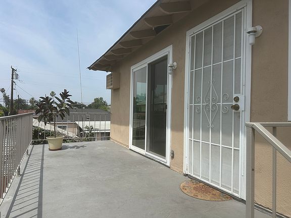 2nd image of 8416 1/2 Mission Dr
