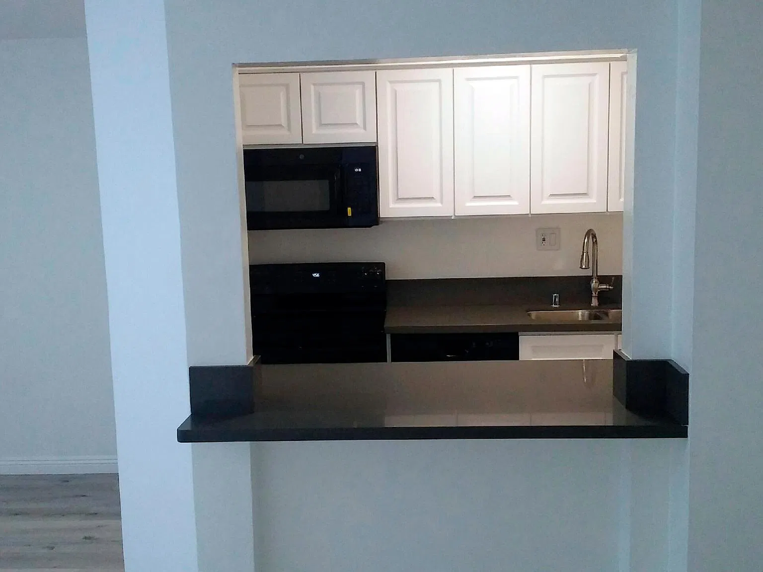 1 bed, 750 sqft, $2,595 — Photo 4