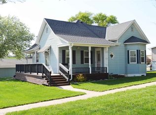 205 Crawford Ave, Winside, NE 68790