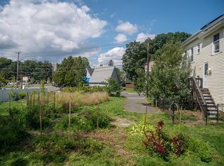 3 Wright Ave, Northampton, MA 01060