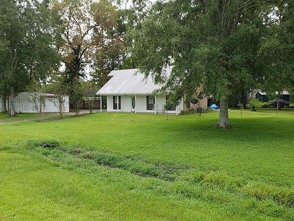 2nd image of 4557 W Atchafalaya Levee Rd