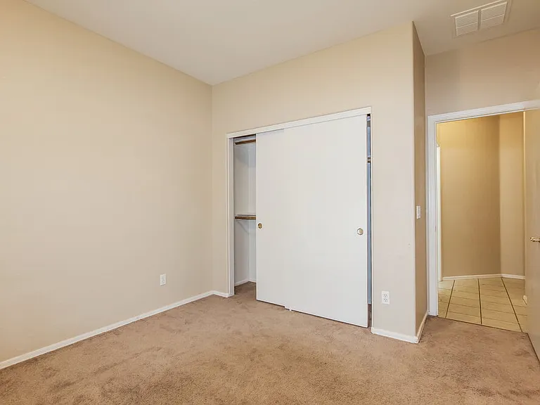 13425 W Gelding Dr — Photo 12