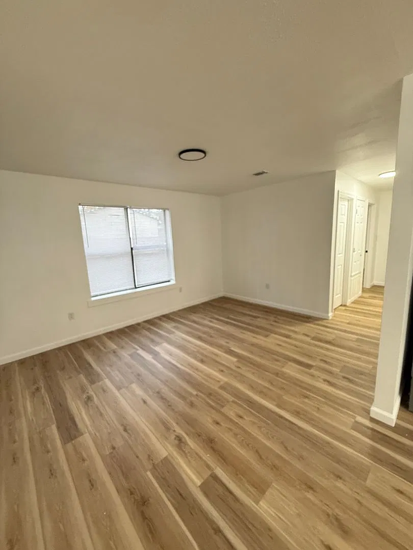 1415 Kyle Road Apt. 5 — Photo 4