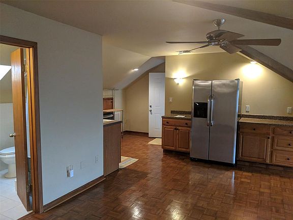 3rd image of 3418 Bradford St