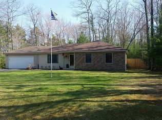5026 Christopher Dr, Oscoda, MI 48750