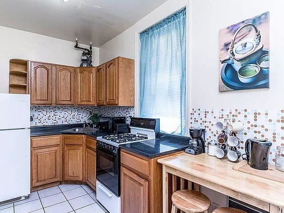 5th image of 2168 35th St APT 1B