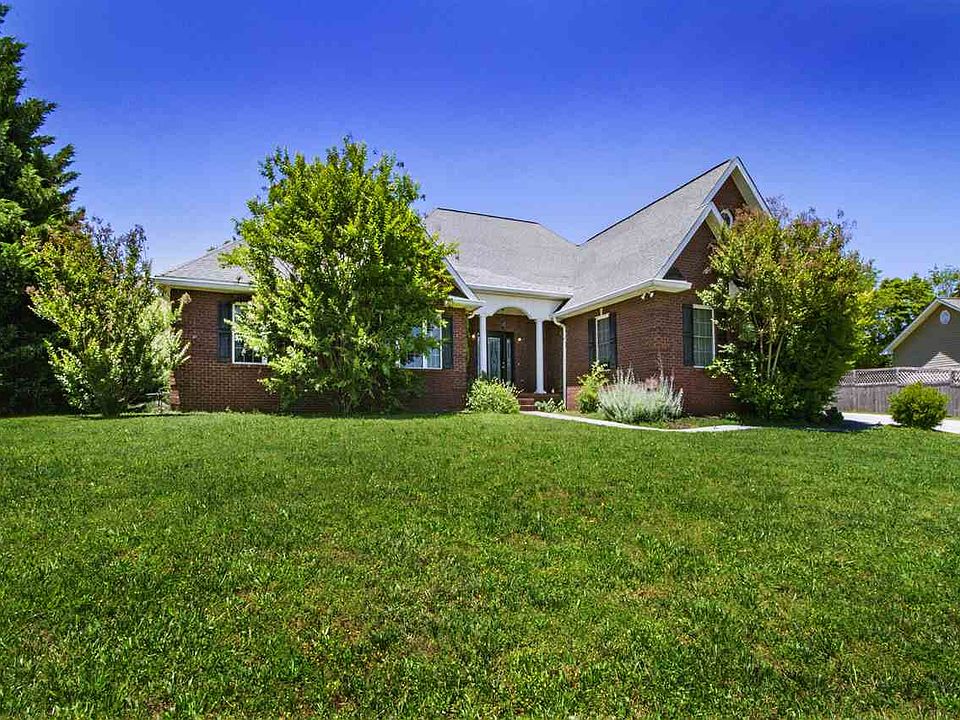 1st image of 2053 Strawberry Dr