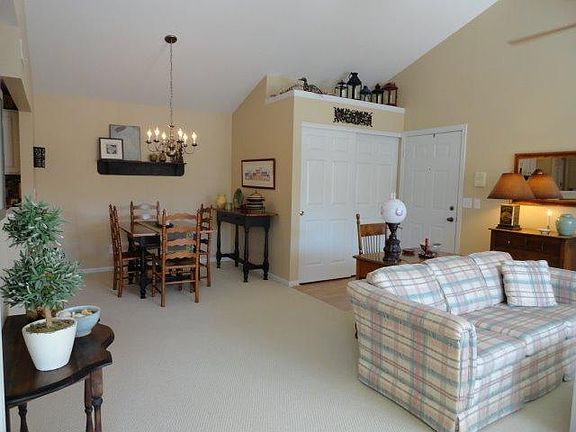 5th image of 9936 Shorewood Ln Unit E