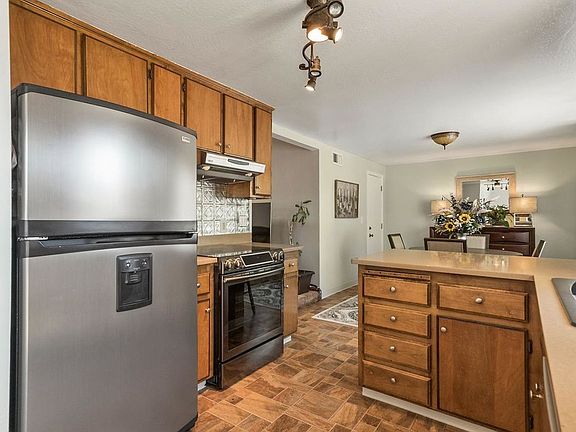 4th image of 7032 Gumwood Cir