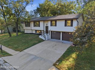 3000 Greenbriar Dr, Columbia, MO 65203