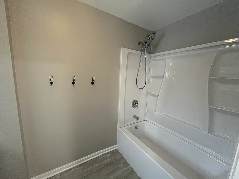 146 Clairhaven Dr — Photo 10