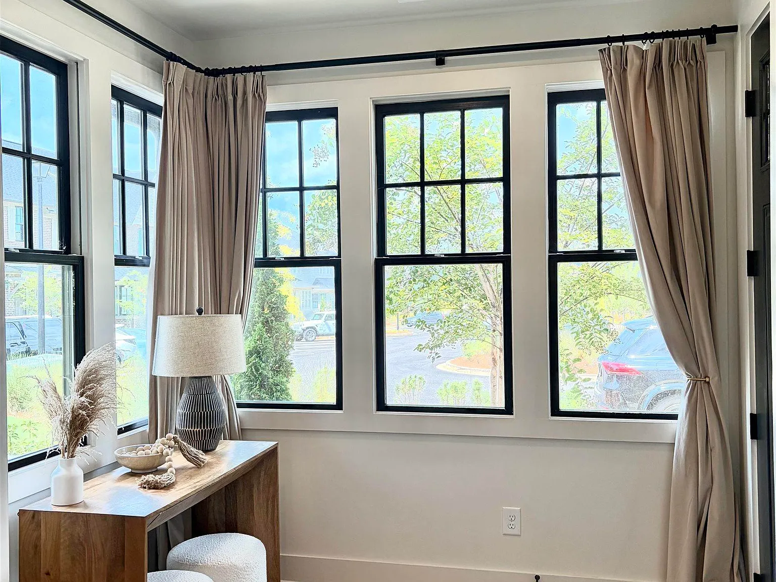 2 bed, 2.5 bath, 1435 sqft, $2,450 — Photo 3