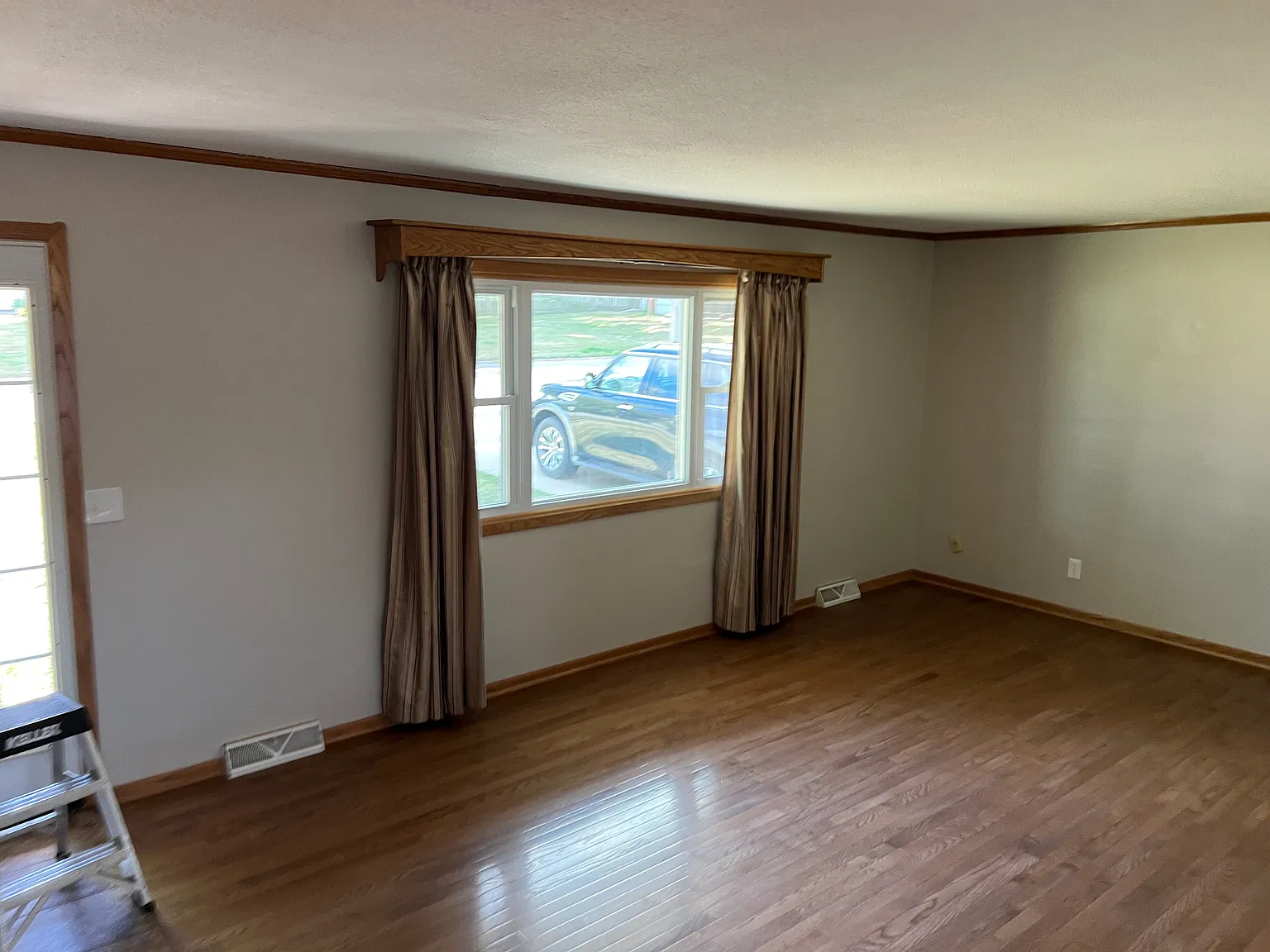 4 bed, 1500 sqft, $2,500 — Photo 4