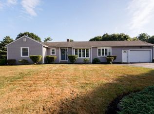 49 Harbor Rd, Swansea, MA 02777