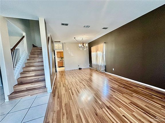 2nd image of 3202 Los Indios Pkwy