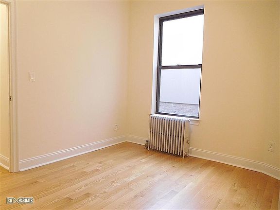 3rd image of 206 W 106th St APT 53