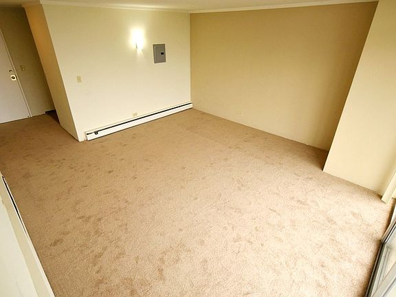 3rd image of 2525 Stuart St APT 403