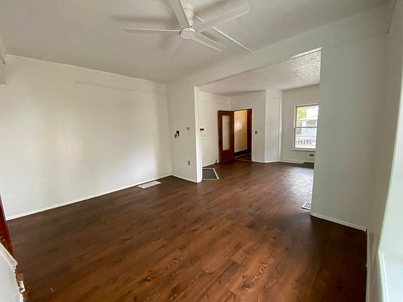 2nd image of 583 Schiller Ave #2