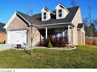 739 Stafford Park Dr, Kernersville, NC 27284