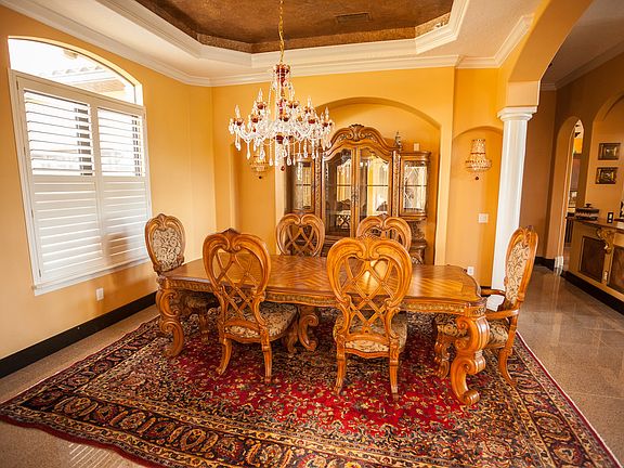 5th image of 5831 Emerington Cres
