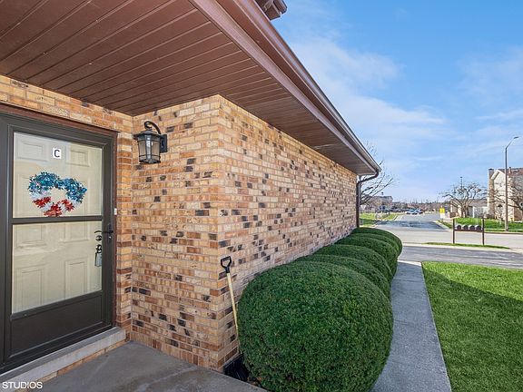 3rd image of 214 Manor Dr Unit C