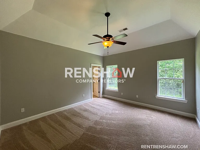 220 Armour Pl — Photo 14