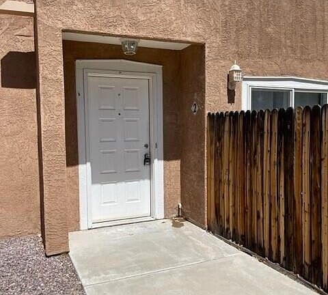 2nd image of 1008 Mineral Way Unit 2