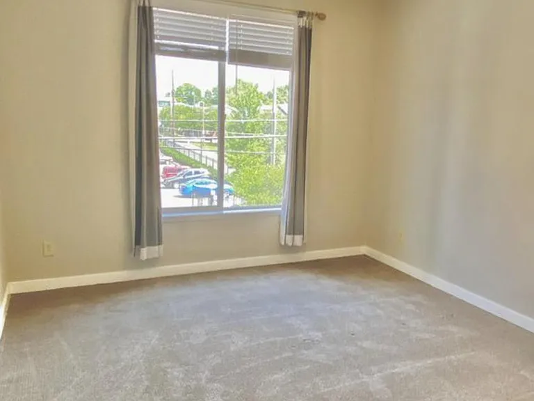 863 Flynn St #204 — Photo 6