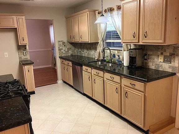 5th image of 222 Pebble Canyon Ln
