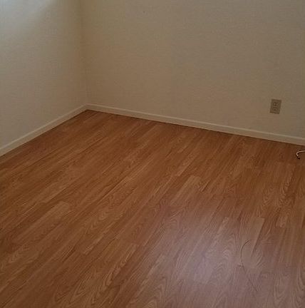 2nd image of 419 W Palm Ave
