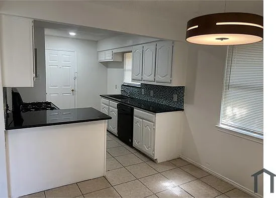5307 Brookview Dr — Photo 16