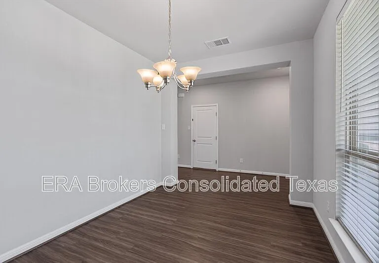 17300 Antioch Ave — Photo 5