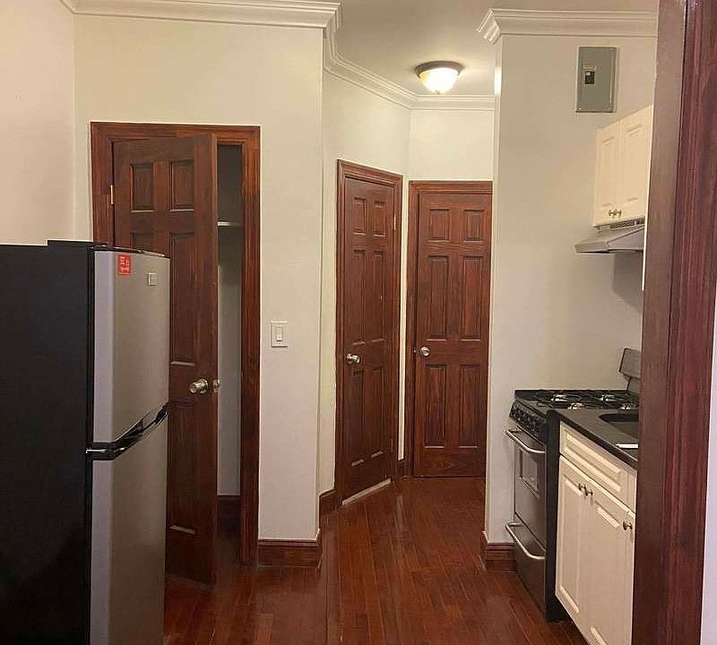 1st image of 213 W 18th St #B1