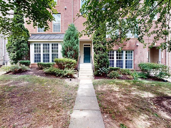 2nd image of 2314 Margraf Cir