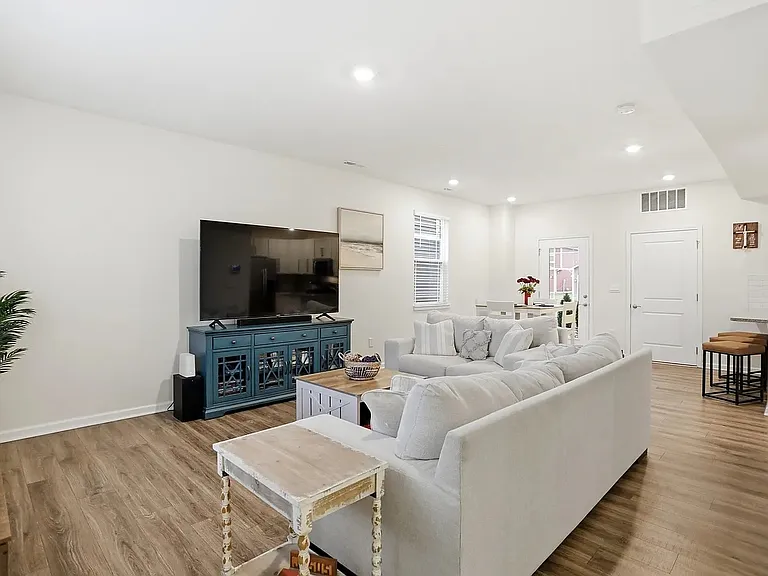 2689 Maricopa Blvd — Photo 11