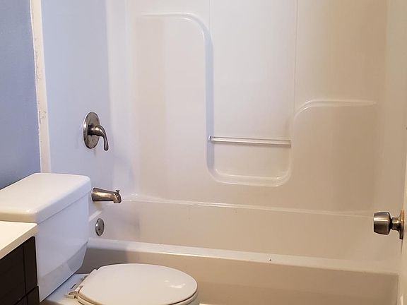 4th image of 1215 Josephine St APT 11