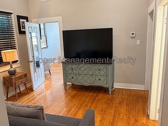 2nd image of 3314 Carondelet St #B