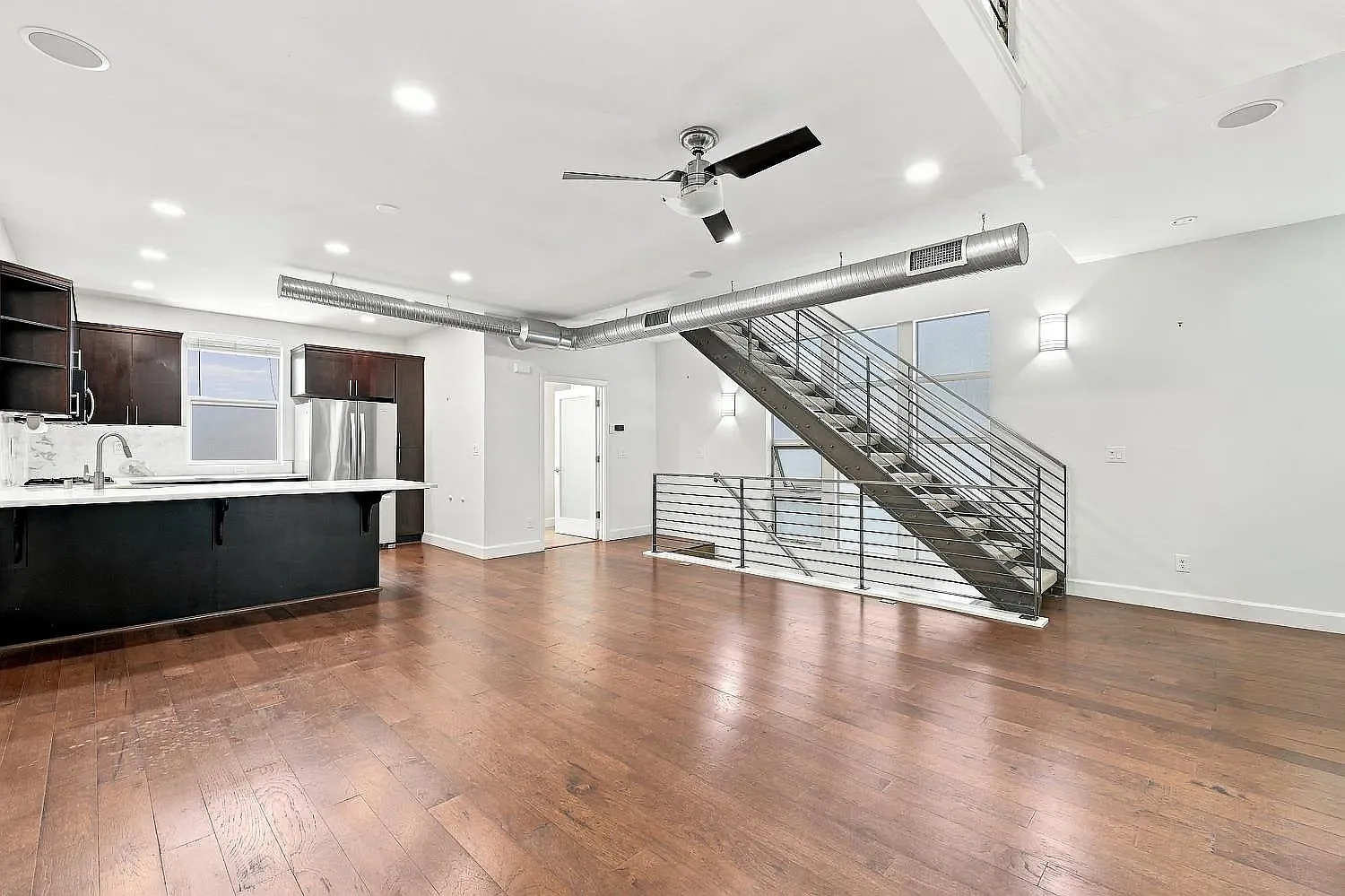 2 bed, 1180 sqft, $1,200 — Photo 1