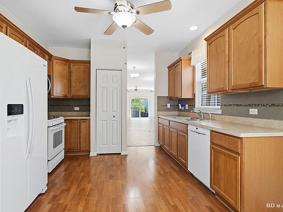 5th image of 8222 Tremont Ln