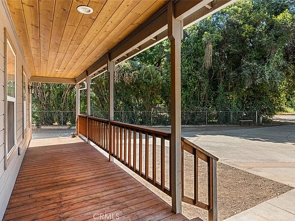5th image of 3154 Aloha Ln