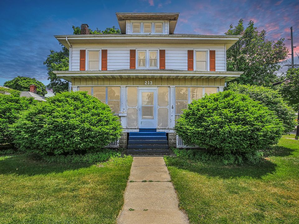 1st image of 213 W Oak St