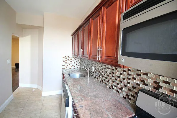 Rented by Blue Egg Realty Corp | media 29