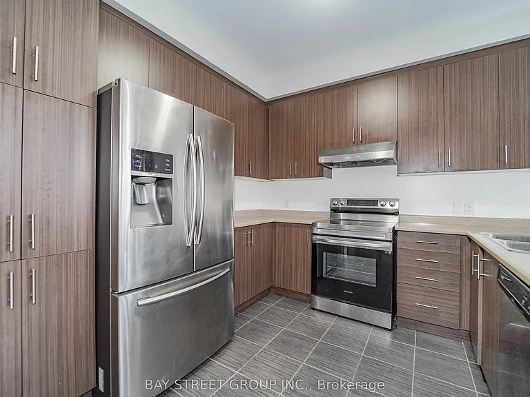 7 Gordon Landon Dr — Photo 5