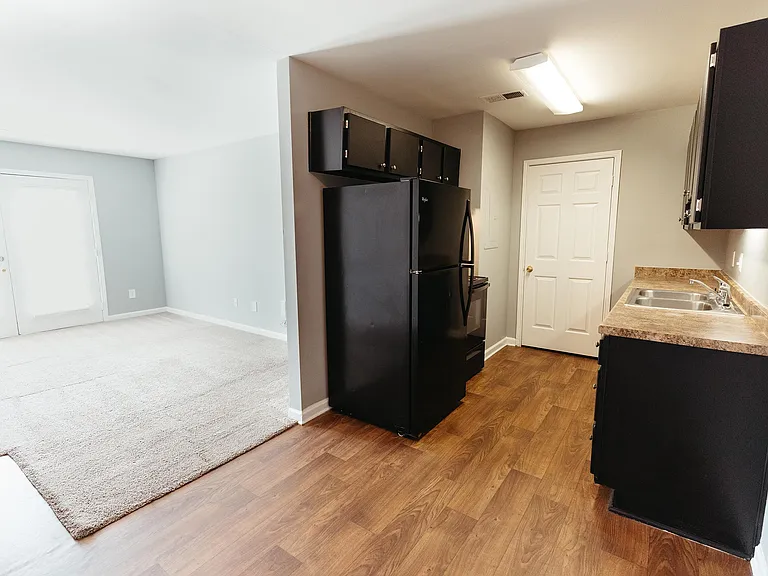 1310 N Rutherford Blvd — Photo 16