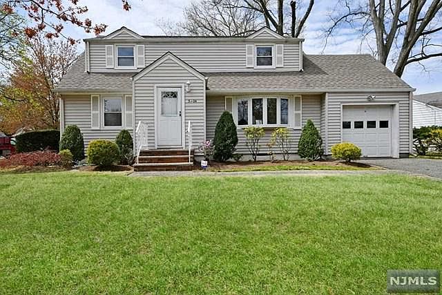 1st image of 3-04 Linden Ln