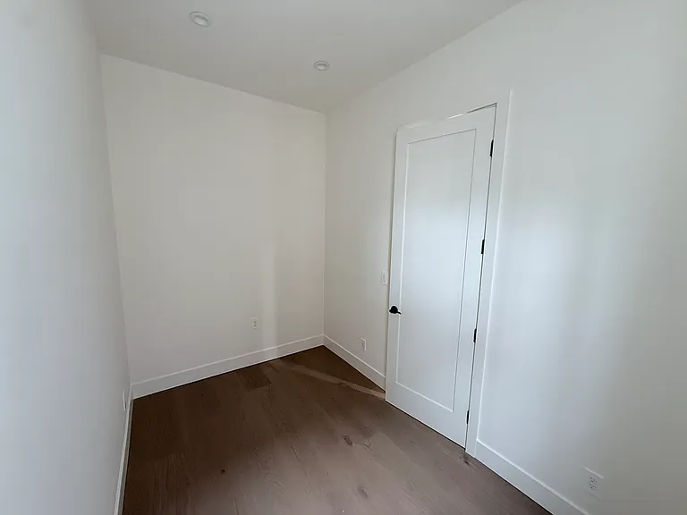 3774 Mission St — Photo 11