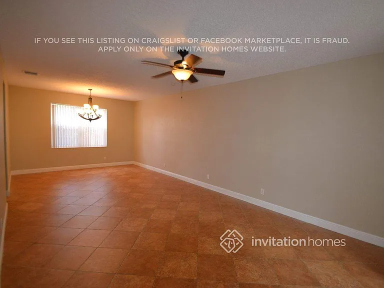 10225 Panama St — Photo 3