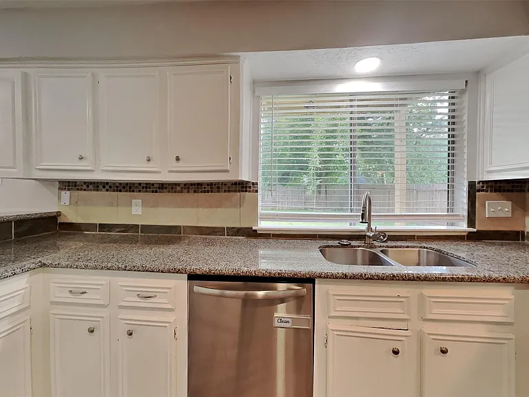 15506 Swan Creek Dr — Photo 5