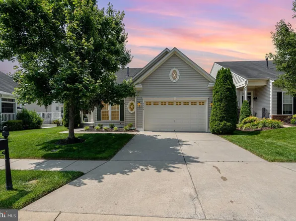 6304 W Dranesville Dr, Fredericksburg, VA 22407